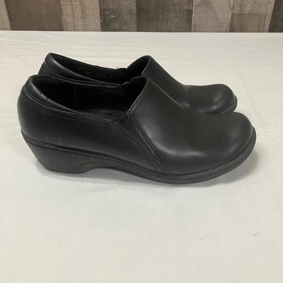 Clarks Shoes - Clarks Womens 66726 Black Leather‎ Slip On Slip Resistant Work Loafers Size 8M